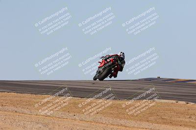 media/Feb-06-2025-Racers Edge (Thu) [[c17ed6f7b1]]/2-B Group/Session 4 End (Turn 10 Backside)/